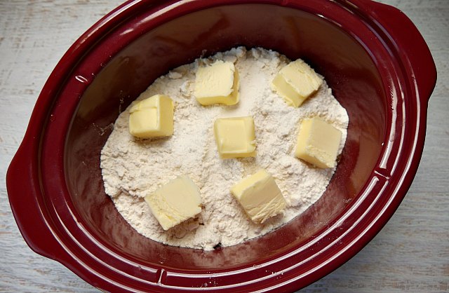 3 Ingredient Peach Cobbler