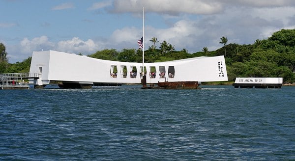 arizona-memorial