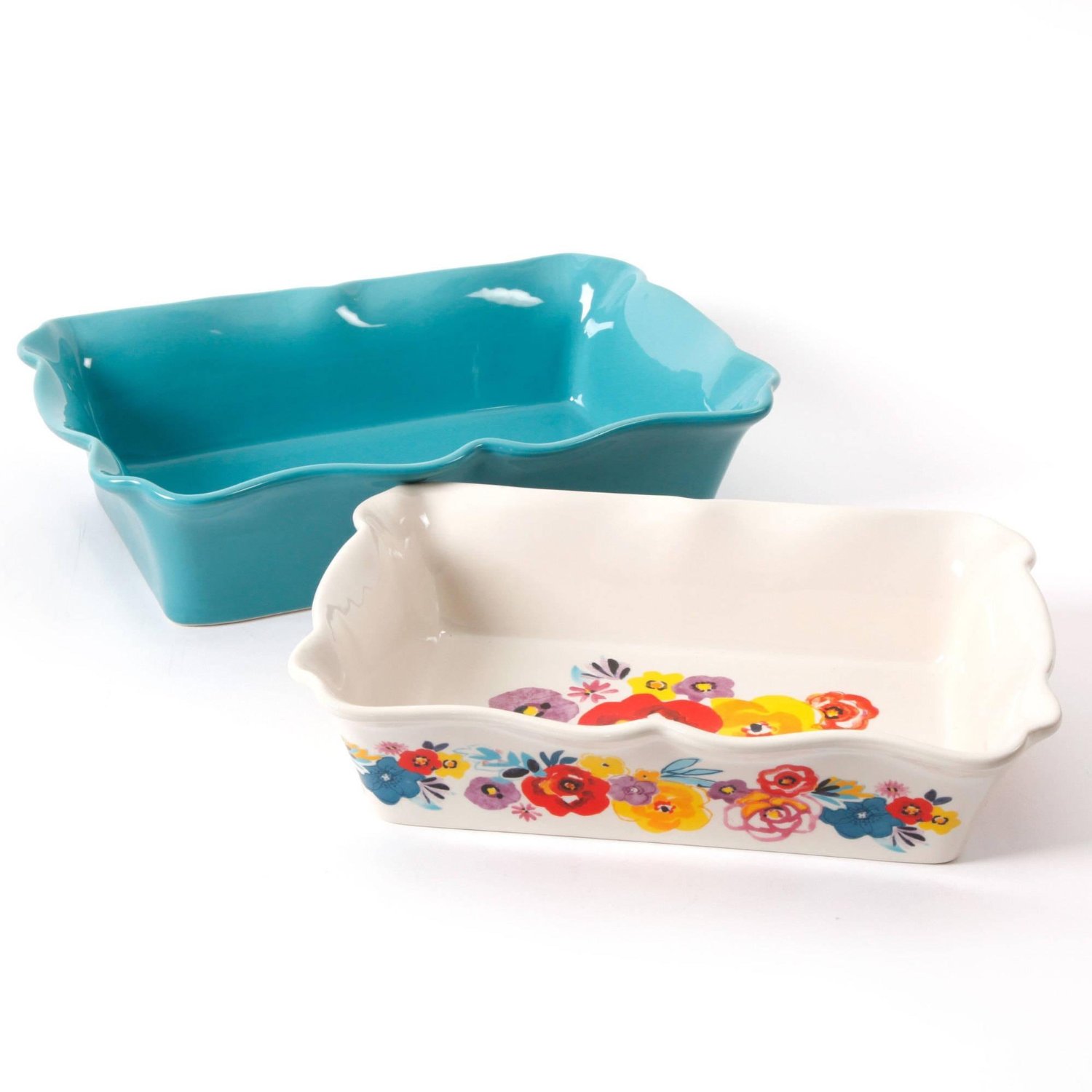 10+ Beautiful Casserole Pans to Feast your Eyes On| www.growingupgabel.com