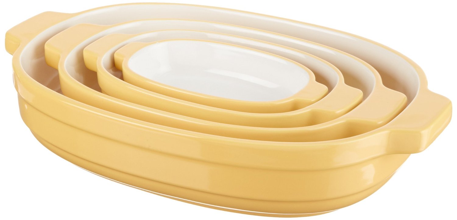 10+ Beautiful Casserole Pans to Feast your Eyes On| www.growingupgabel.com