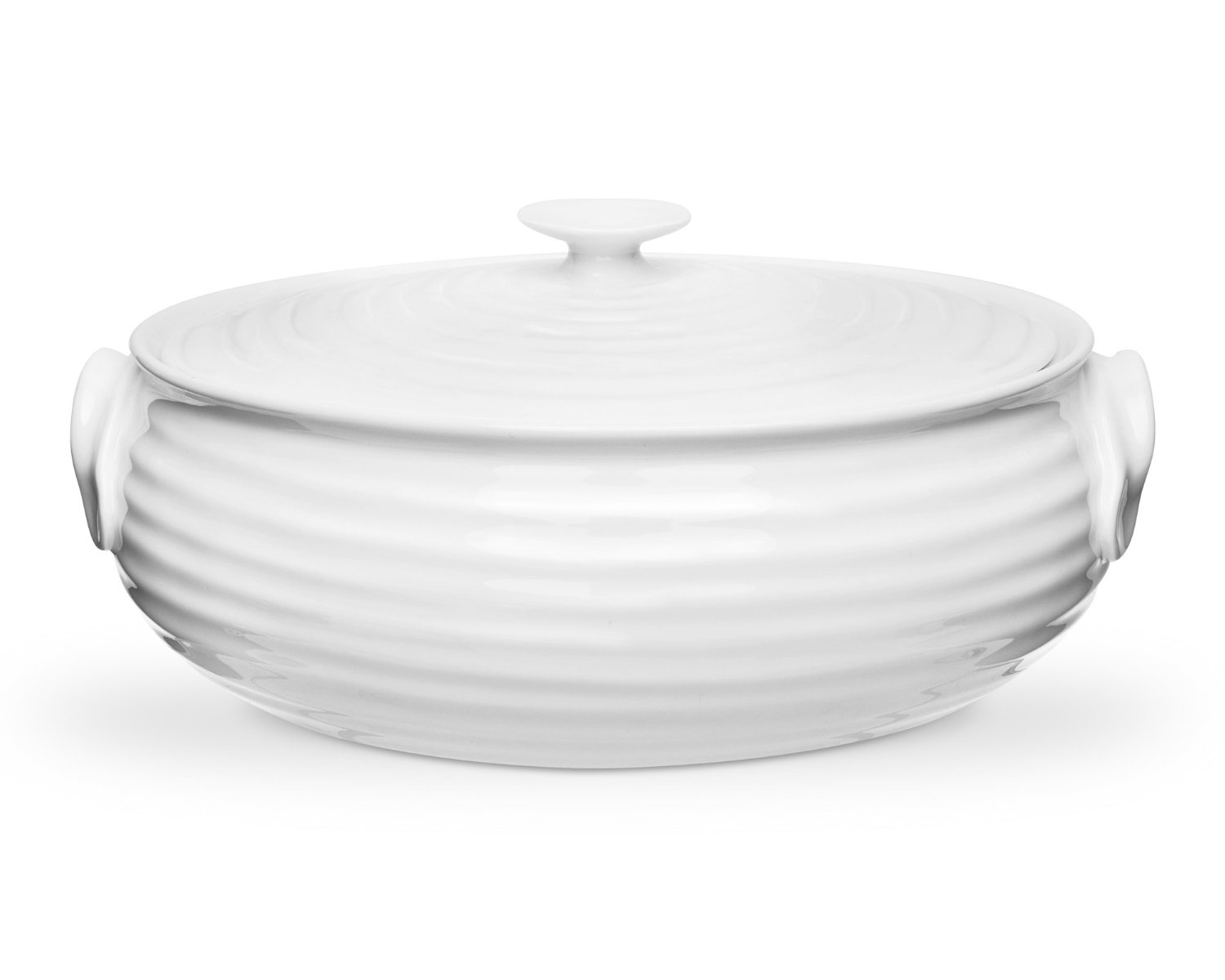 10+ Beautiful Casserole Pans to Feast your Eyes On| www.growingupgabel.com