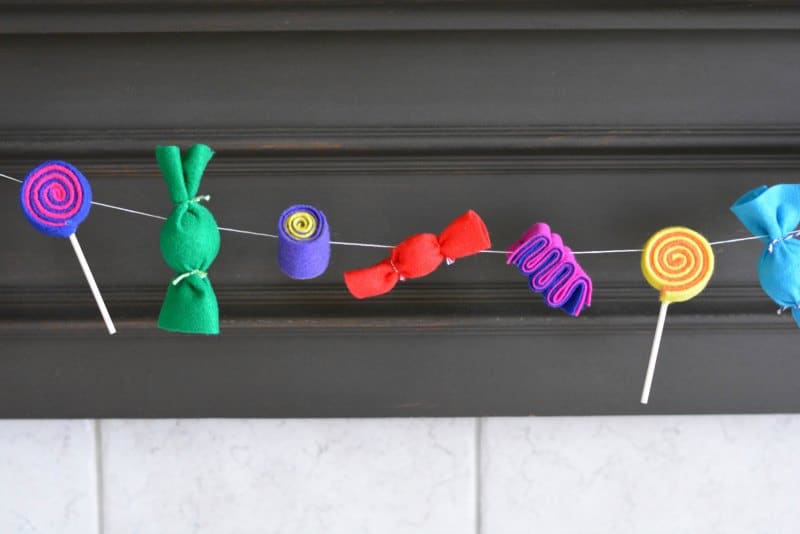 diy-candy-garland