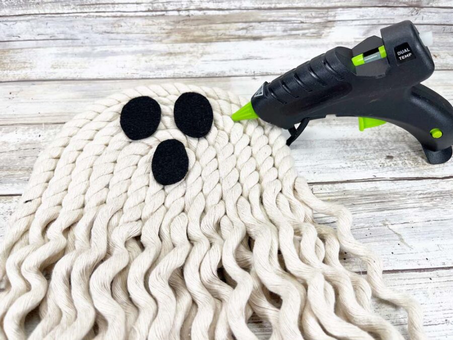Rope ghost face glued on to ghost