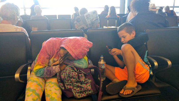 flying with kids