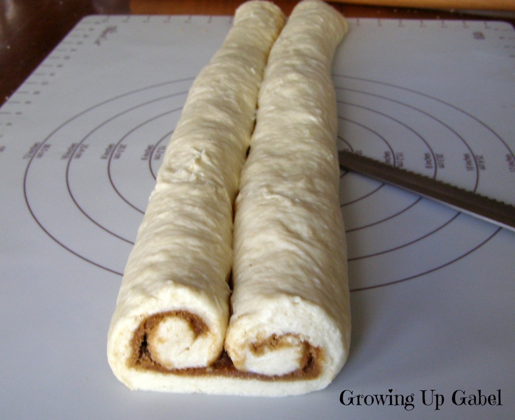 Heart Cinnamon Rolls from Growing Up Gabel @thegabels #recipe