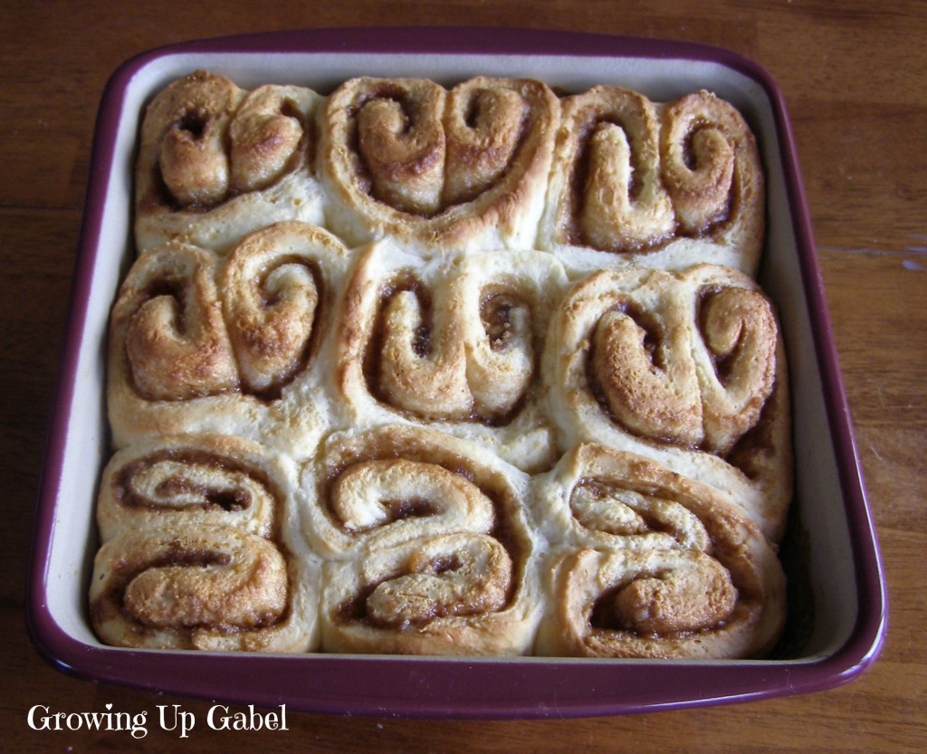 Heart Cinnamon Rolls from Growing Up Gabel @thegabels #recipe