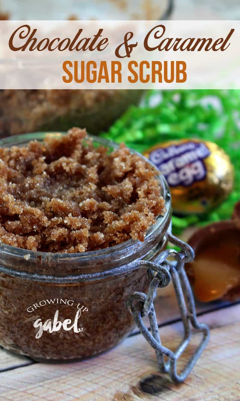 The BEST easy homemade DIY sugar scrub recipe featuring chocolate and caramel! Made with brown sugar and cocoa powder, this makes great gifts!