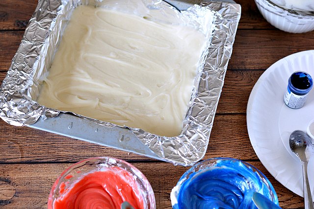 white vanilla fudge in a square pan
