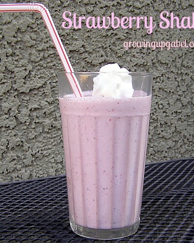 3 Ingredient Strawberry Shake