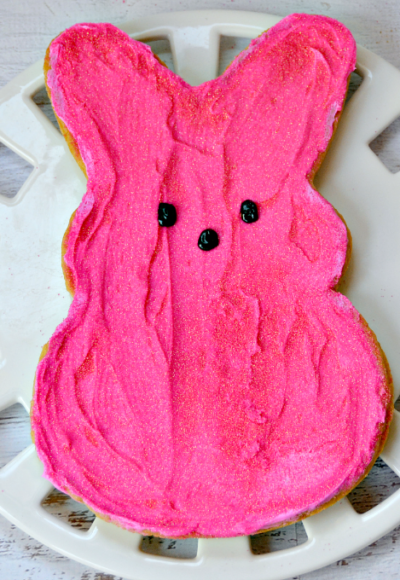 Love Peeps? Make a Peeps Cookie Cake in under 30 minutes with a cute Peeps cookie pan and pre-made sugar cookie dough!
