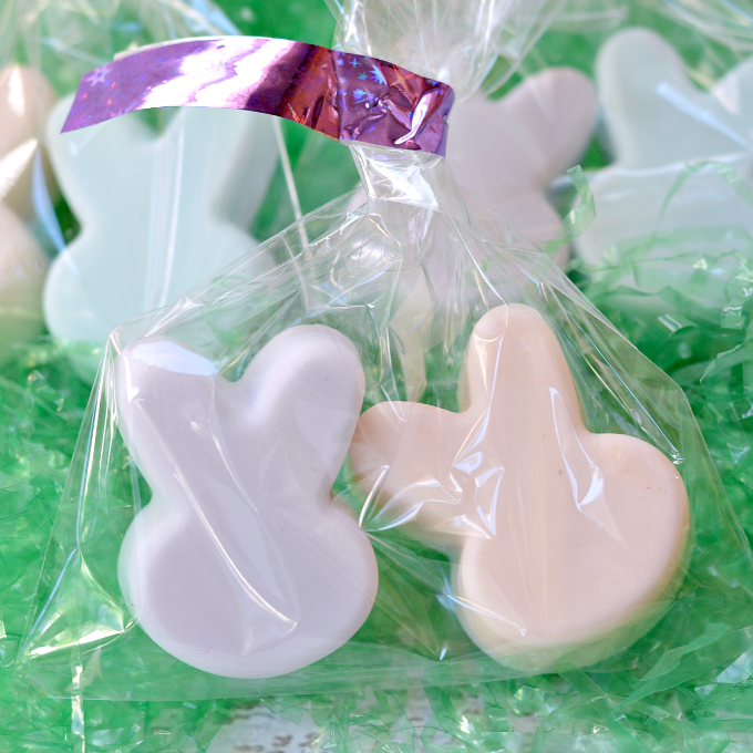 Wondering how to make soap? Just follow this easy tutorial for the perfect Easter basket treat!