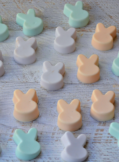 Wondering how to make soap? Just follow this easy tutorial for the perfect Easter basket treat!